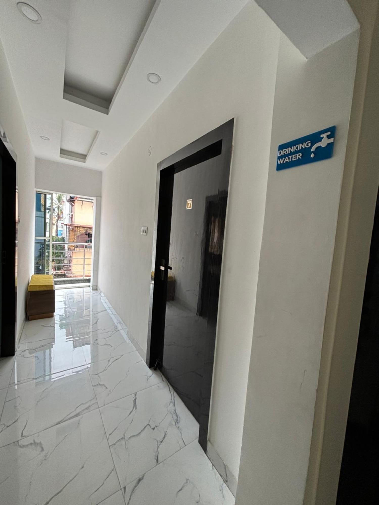 Garden Guest House Near Rene Tower Ruby General Hospital Calcuta Exterior foto
